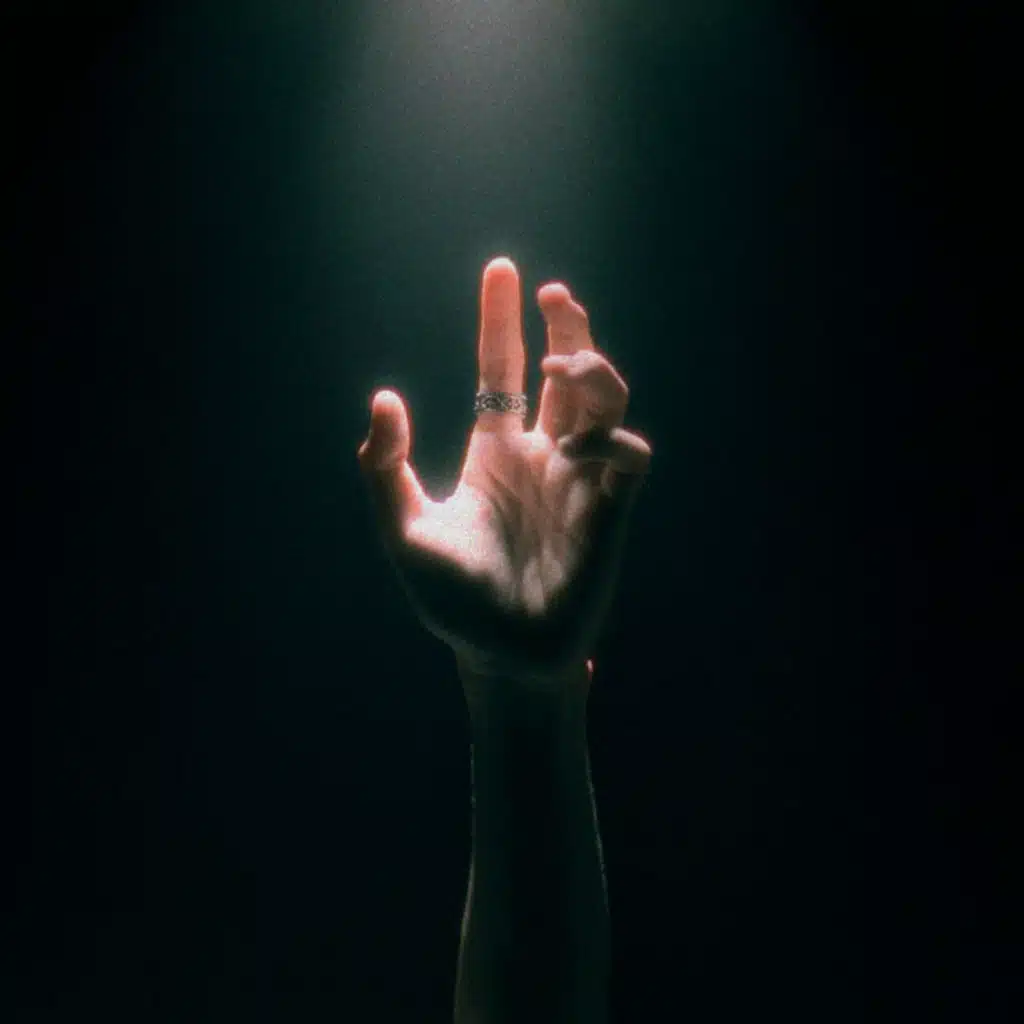 artist-header-image