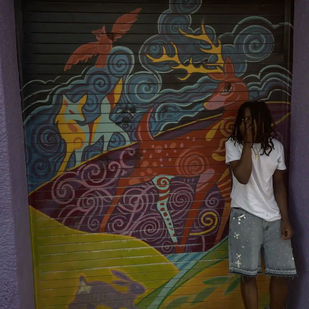 artist-header-image