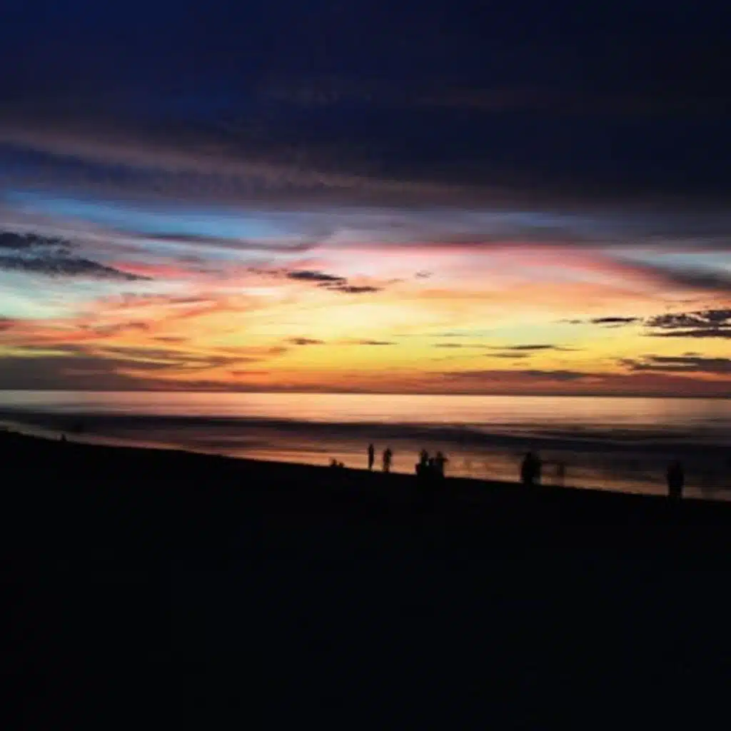 episode-header-image