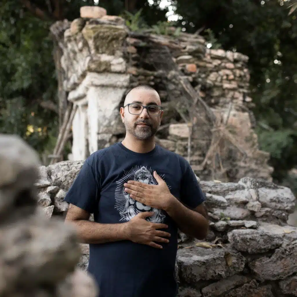 episode-header-image