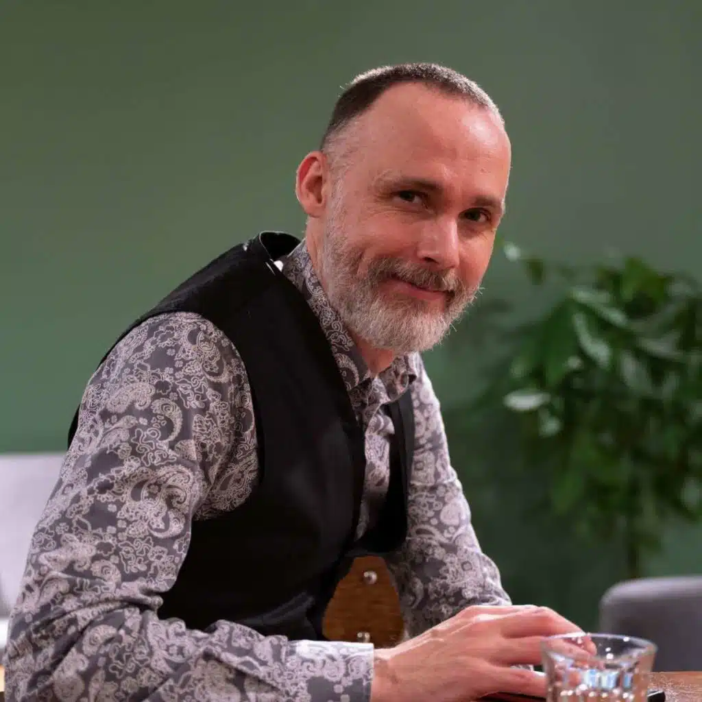 episode-header-image