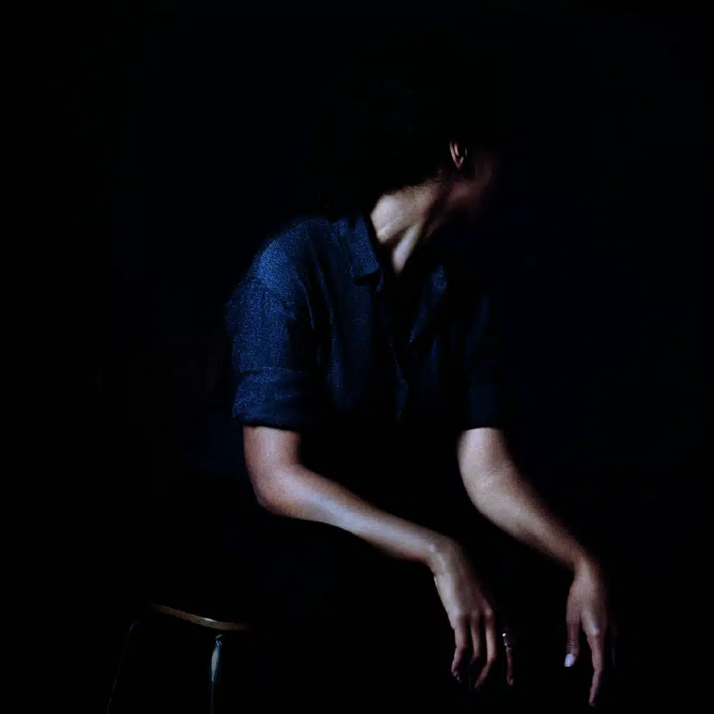 artist-header-image