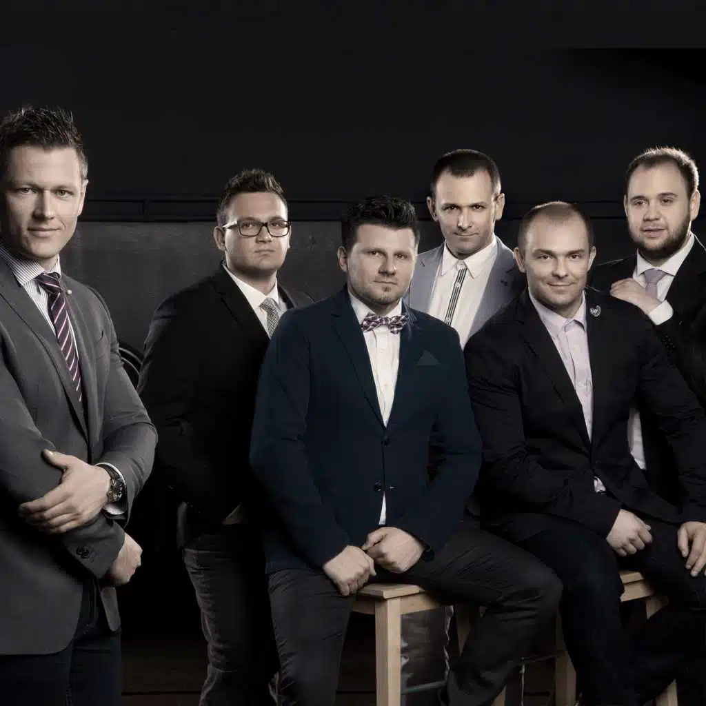 header-image