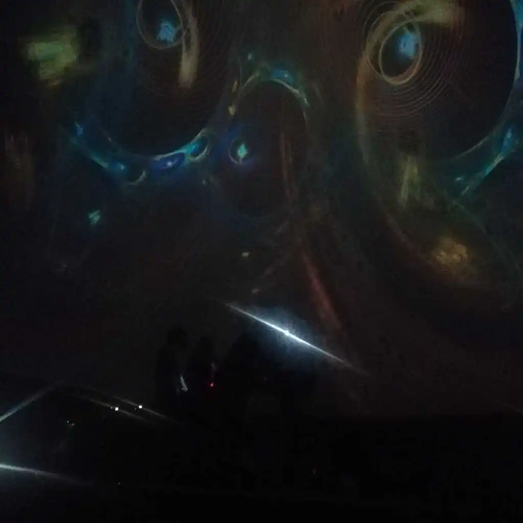 artist-header-image