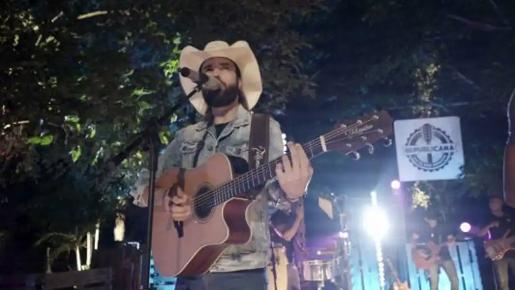 Juan Marcus & Vinícius - Maquiagem Não Disfarça (Ao Vivo Em São José Do Rio  Preto / 2019) 